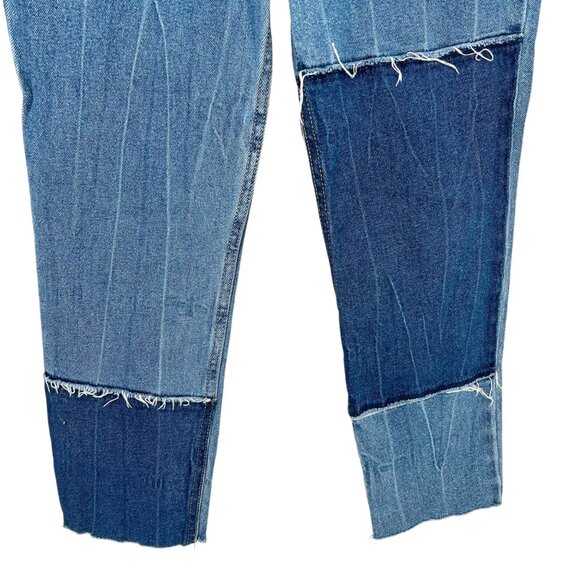 Hollister Curvy High Rise Mom Jeans Patchwork Denim Two Tone Blue Size 26 NWT - Picture 3 of 9